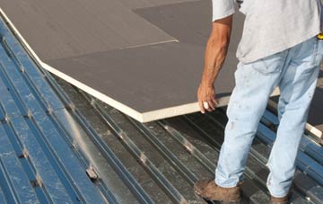 benefits of insulating Clay Lake flat roofing